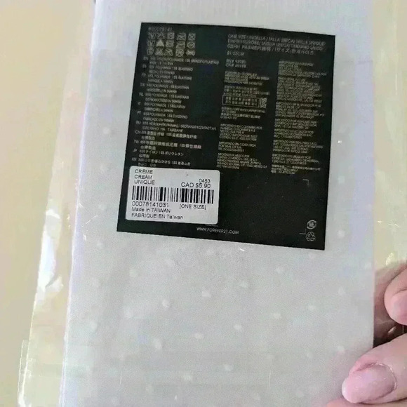 Forever 21  crew socks white polka dot - Picture 3 of 6